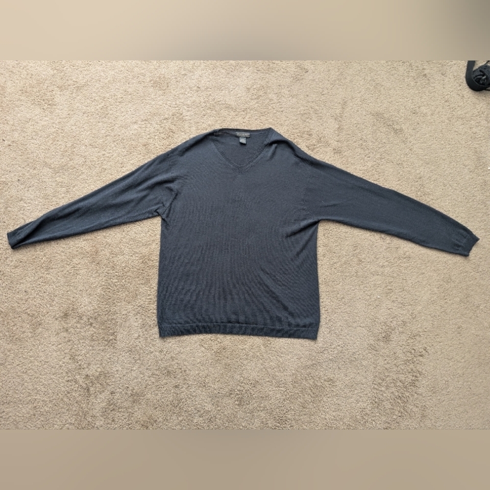 Banana Republic Gray V-Neck Sweater, Extra Fine Italian Merino Wool, XL